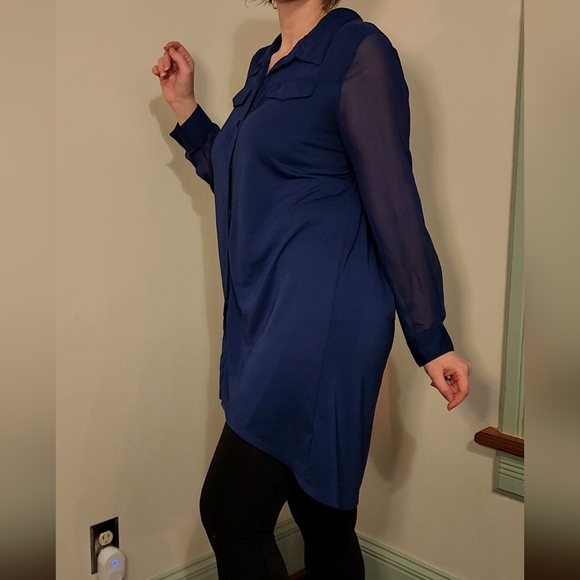 Susan Graver Navy Sheer Oversized Buttondown - Picture 7 of 8